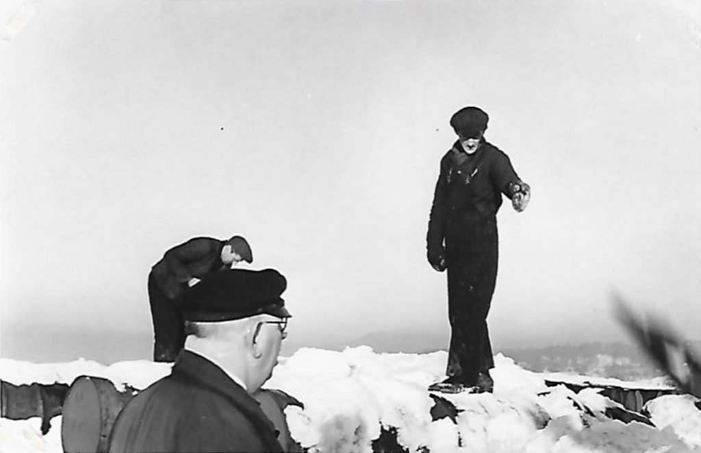 Formann Nielsen holder lagertelling. Januar 1936